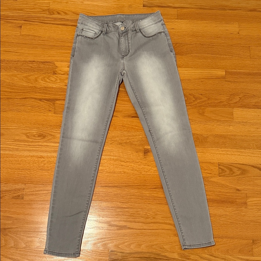 White House Black Market Gray skinny jeans